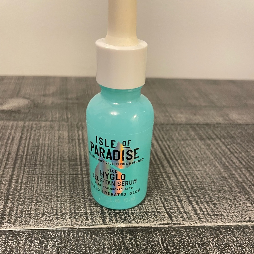 Isle of Paradise Face Hyglo Self-Tan Serum